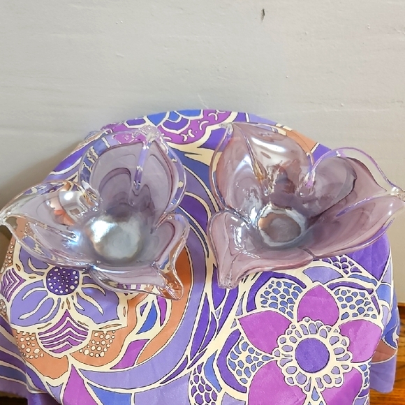 Elegant Murano Style Purple Glass Flower Bowls - Picture 1 of 13